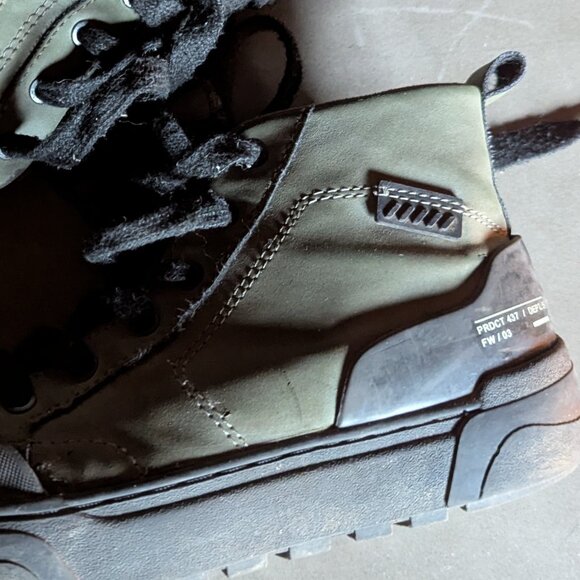 Zara Kids CONTRASTING HIGH-TOP SNEAKERS Khaki Green | Size 2 - Picture 16 of 16